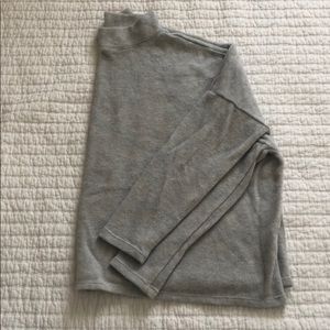 Light Gray crop top sweater
